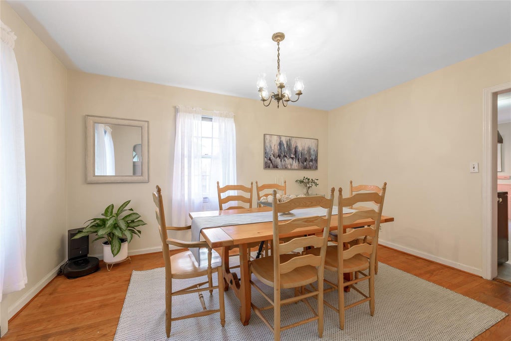 9 of 17 - 7 Jackson Avenue, Port Washington, NY
