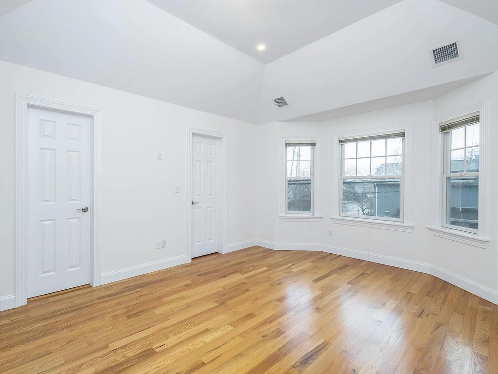 18 of 37 - 25b Corchaug Avenue, Port Washington, NY