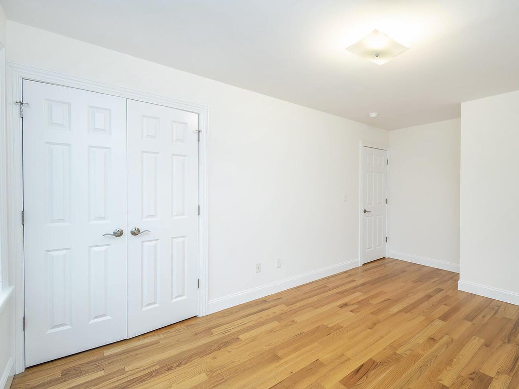 23 of 37 - 25b Corchaug Avenue, Port Washington, NY