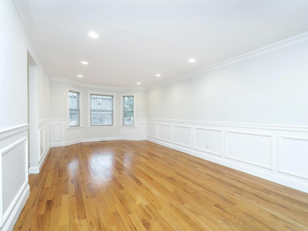4 of 37 - 25b Corchaug Avenue, Port Washington, NY
