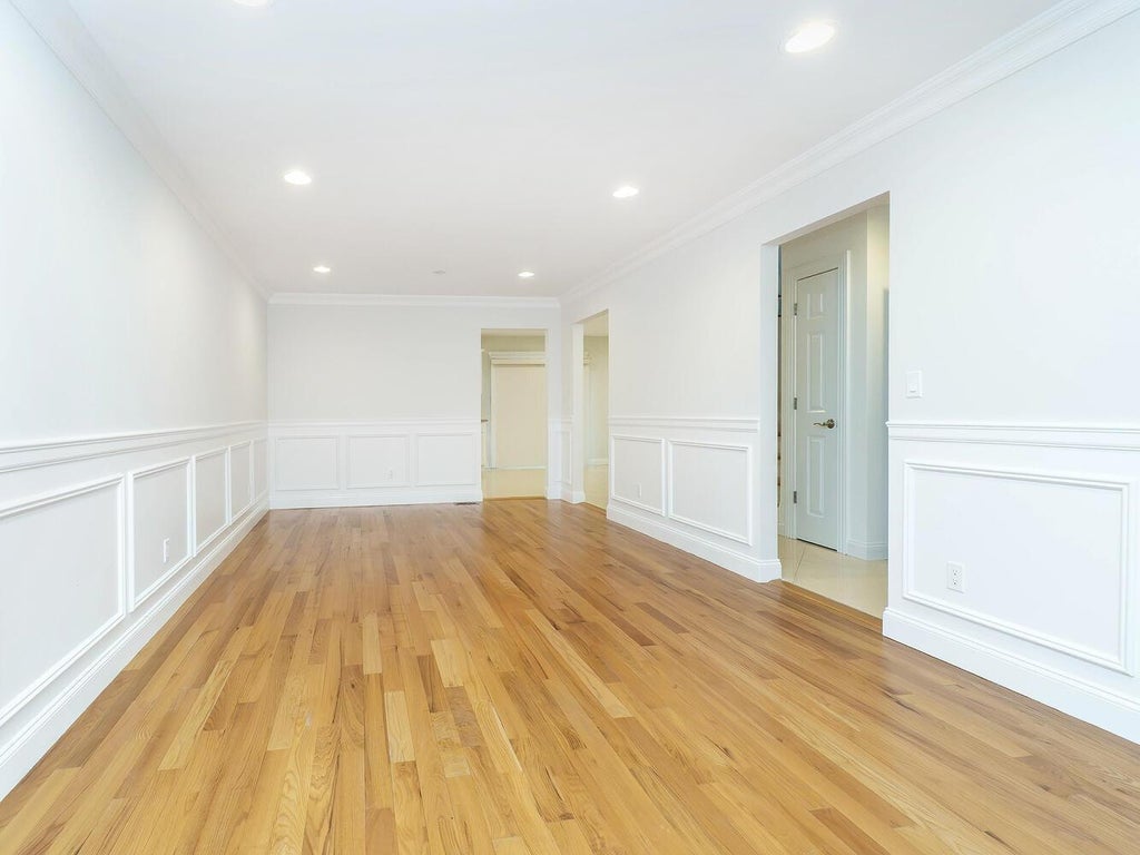 5 of 37 - 25b Corchaug Avenue, Port Washington, NY