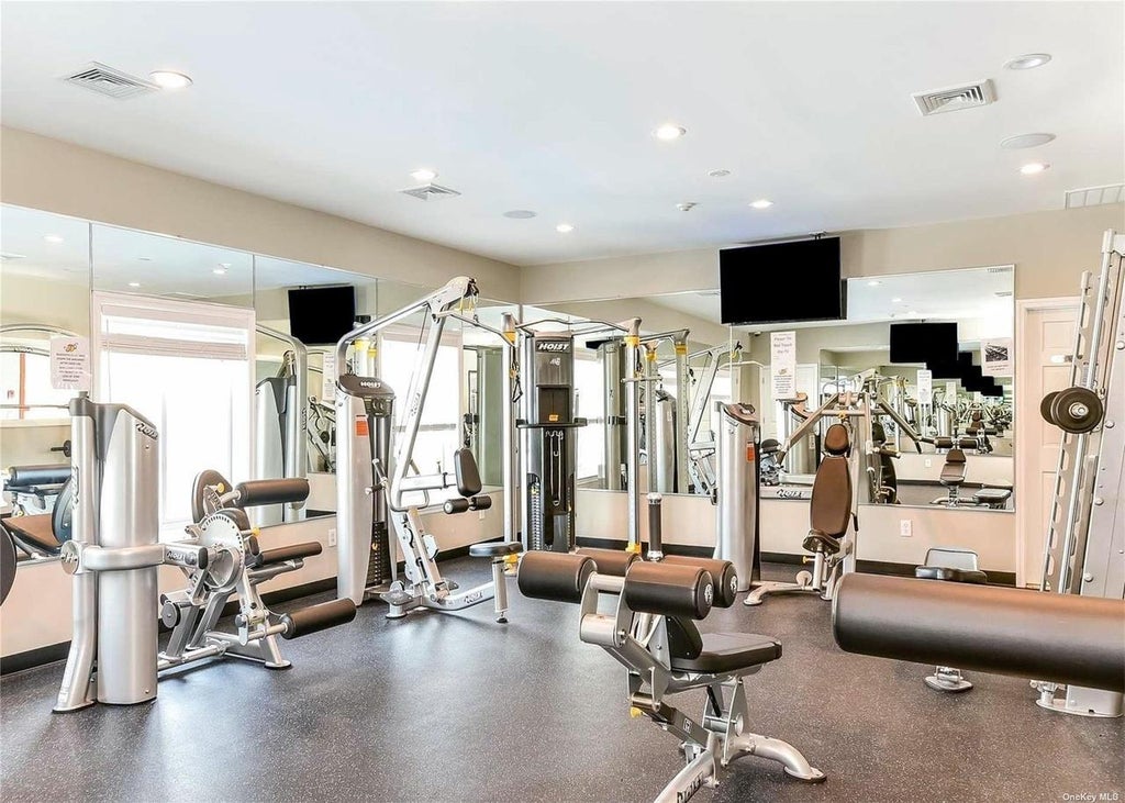 11 of 23 - 15 El Camino Court, Coram, NY