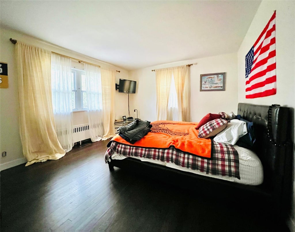 14 of 18 - 45 Marden Avenue, Sea Cliff, NY