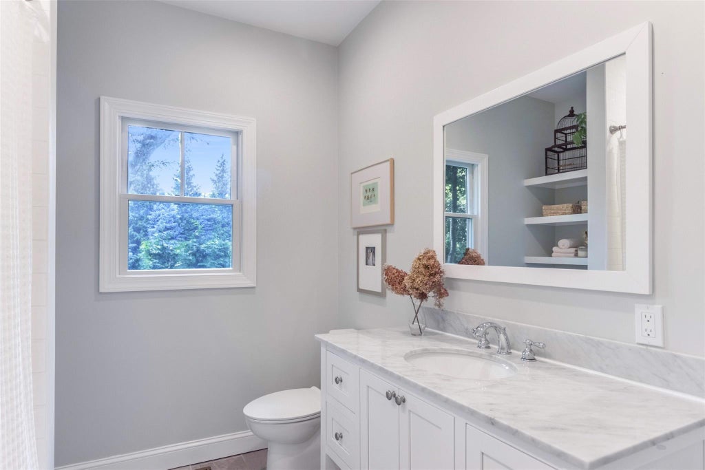 19 of 28 - 9325 Main Bayview Road, Southold, NY