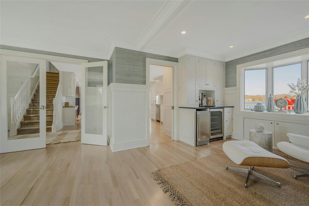 9 of 27 - 370 Fishermans Beach Road, Cutchogue, NY