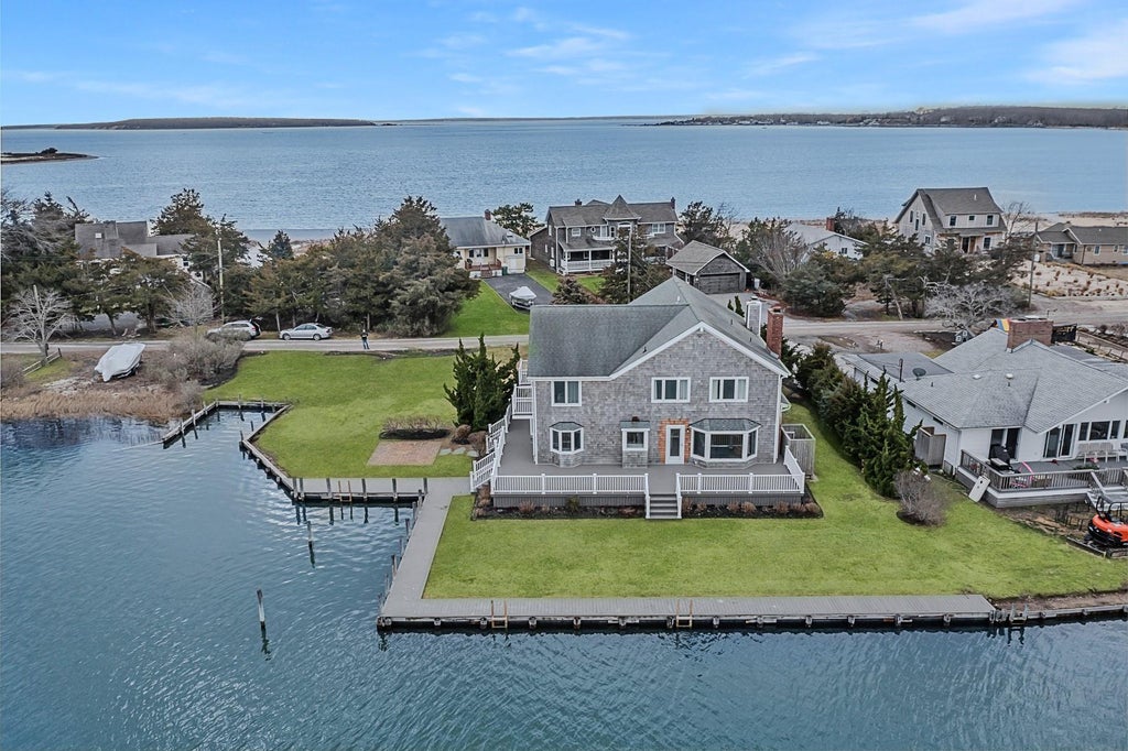 25 of 27 - 370 Fishermans Beach Road, Cutchogue, NY