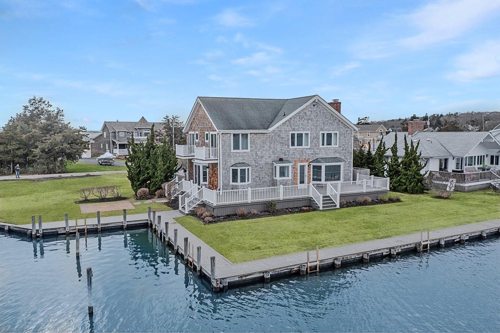 26 of 27 - 370 Fishermans Beach Road, Cutchogue, NY