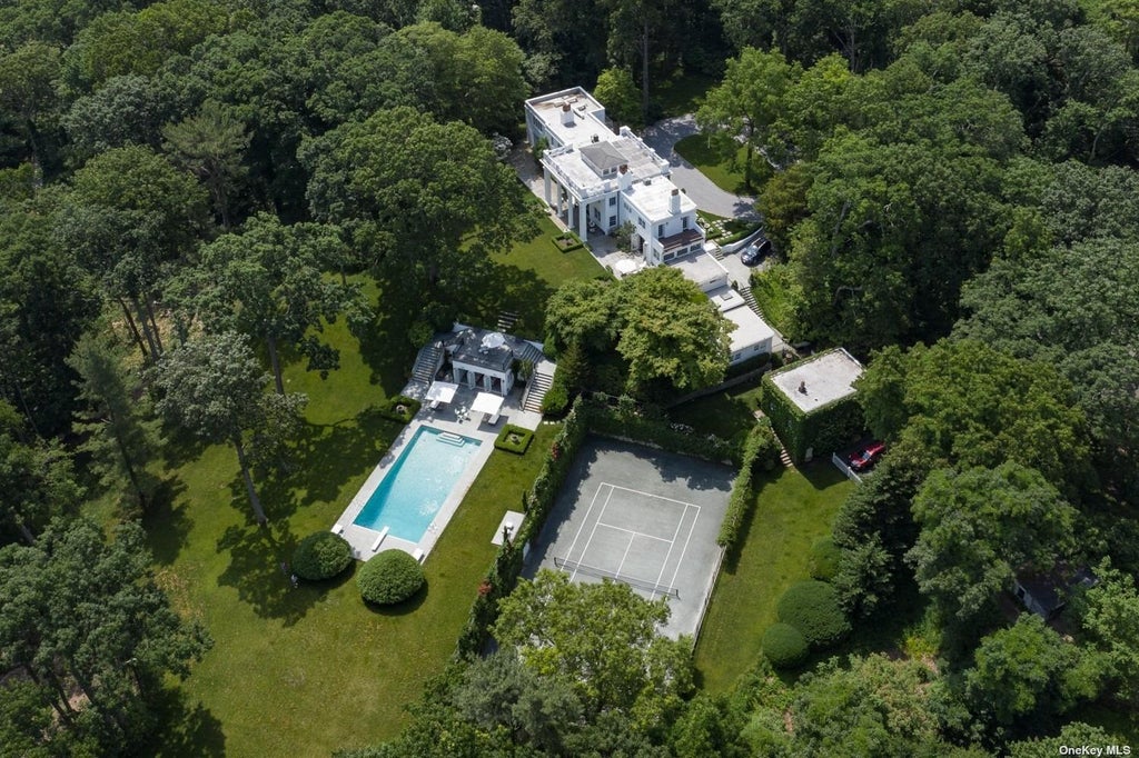 17 of 32 - 211 Sunset Road, Laurel Hollow, NY