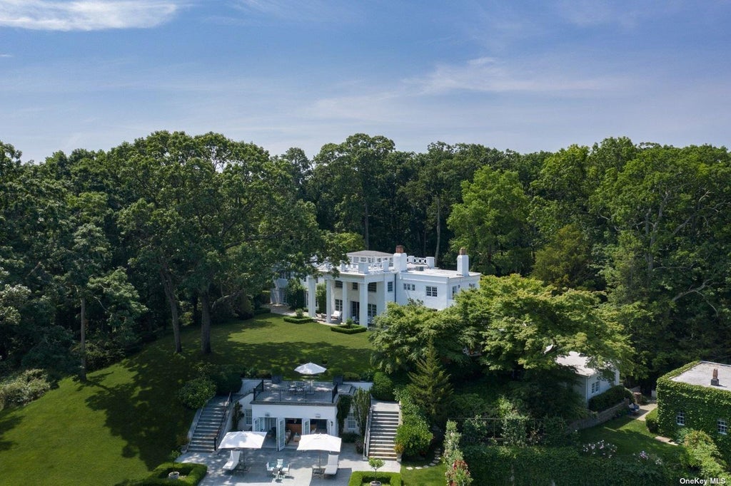 18 of 32 - 211 Sunset Road, Laurel Hollow, NY