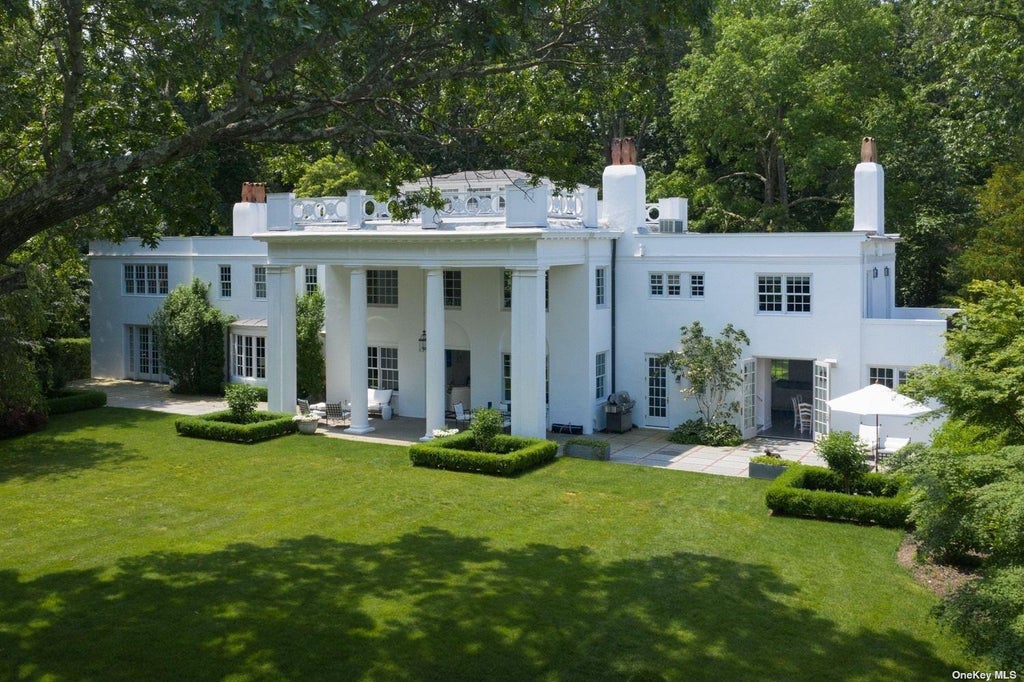25 of 32 - 211 Sunset Road, Laurel Hollow, NY