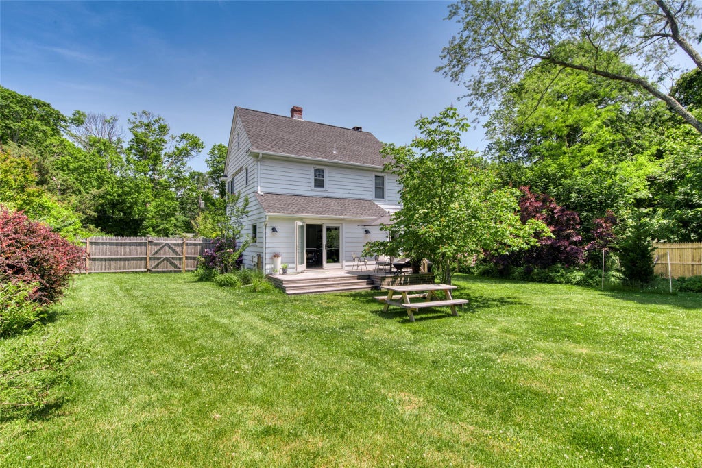 13 of 15 - 730 Bay Avenue, East Marion, NY