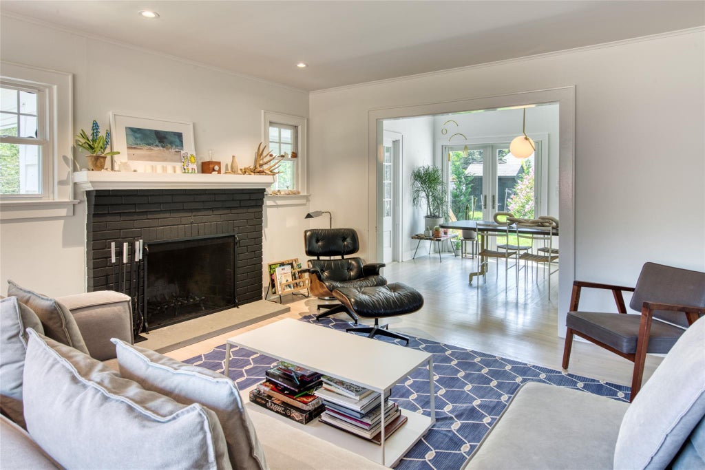 2 of 15 - 730 Bay Avenue, East Marion, NY