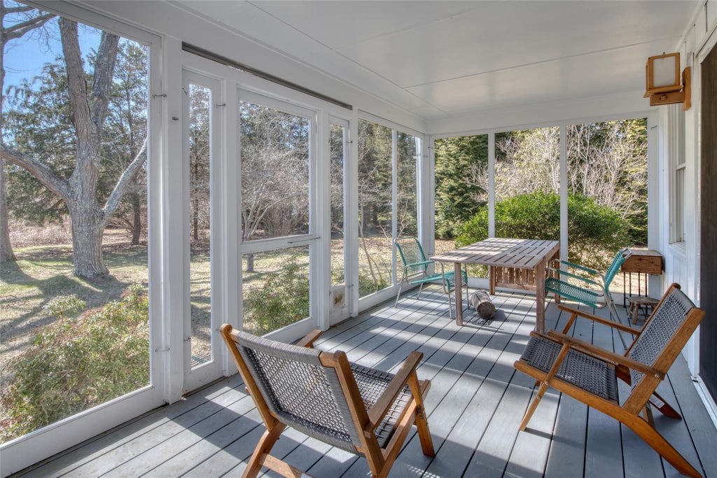 6 of 14 - 695 Edwards Lane, Orient, NY