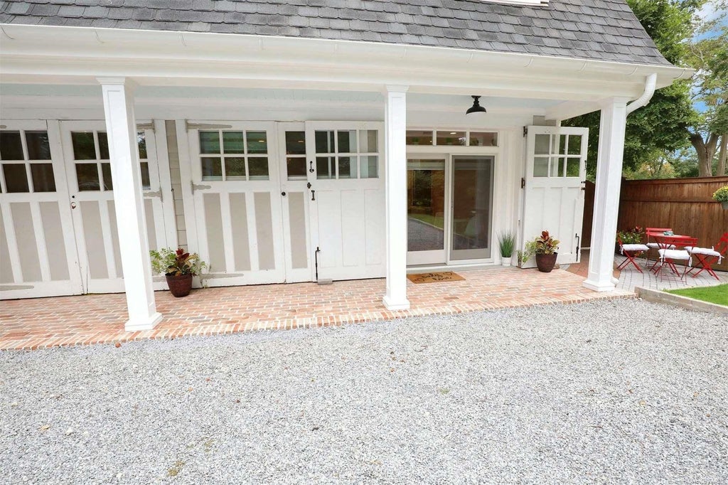 2 of 24 - 14 Crossman Place, Huntington, NY