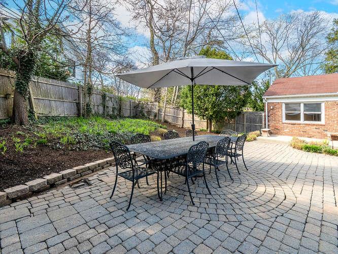 20 of 22 - 17 Beechwood Drive, Glen Head, NY