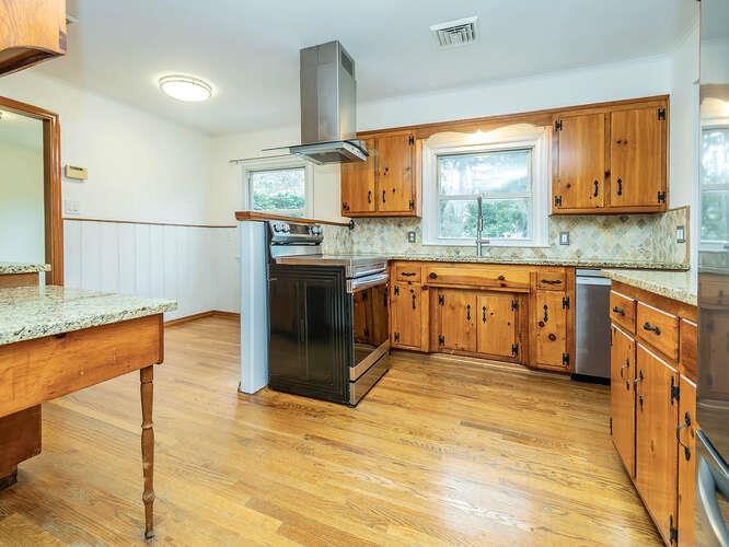5 of 22 - 17 Beechwood Drive, Glen Head, NY