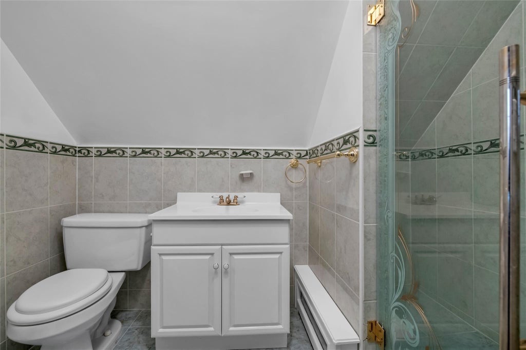 11 of 14 - 63-48 Carlton St. # 2, Rego Park, NY