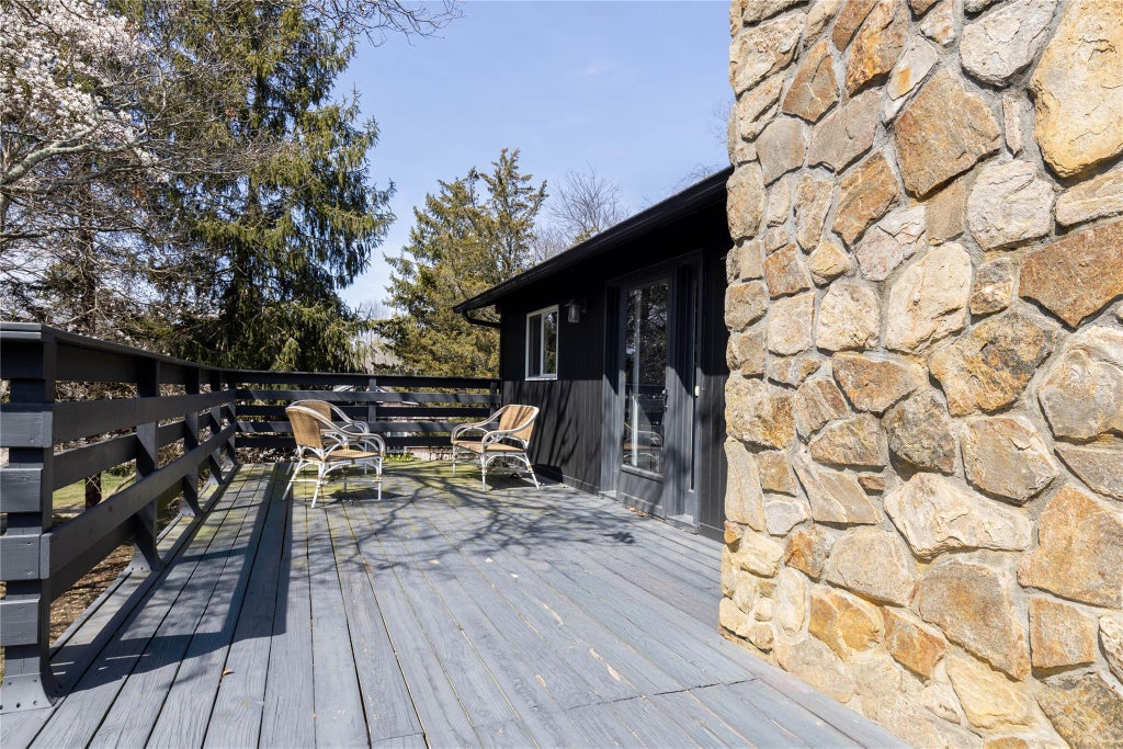 13 of 18 - 10 Cedar Avenue, Southampton, NY