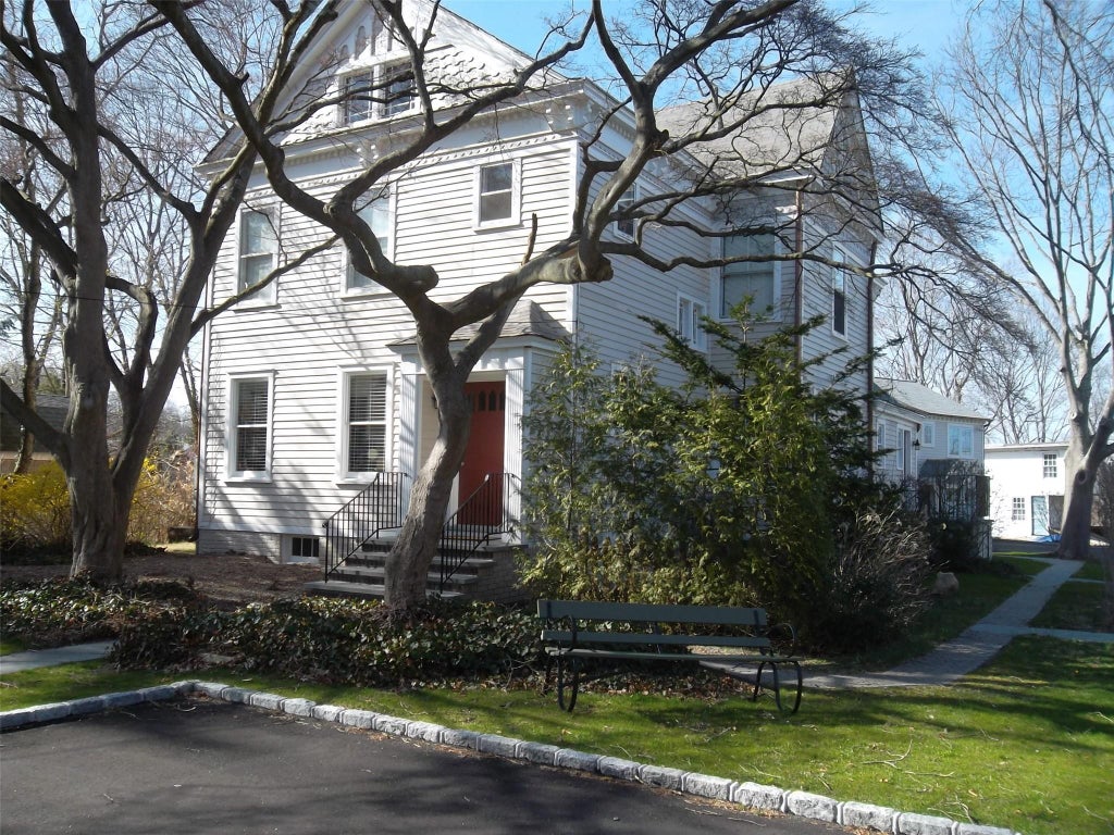1 of 20 - 95 High St., Huntington, NY