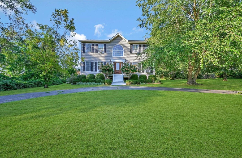 1 of 28 - 215 Kouros Road, New Suffolk, NY