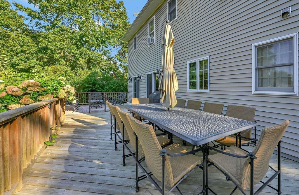 11 of 28 - 215 Kouros Road, New Suffolk, NY