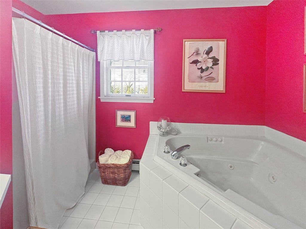 19 of 28 - 215 Kouros Road, New Suffolk, NY