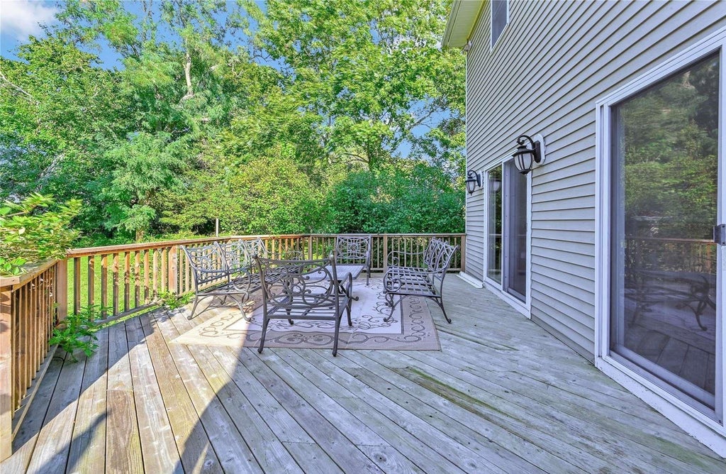 25 of 28 - 215 Kouros Road, New Suffolk, NY