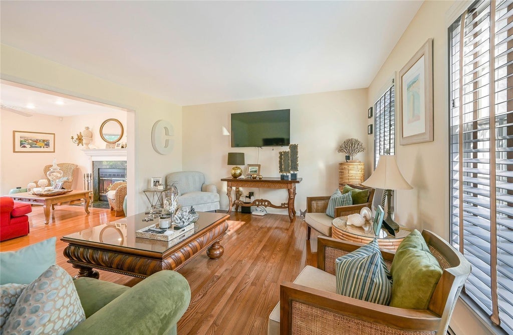 3 of 28 - 215 Kouros Road, New Suffolk, NY