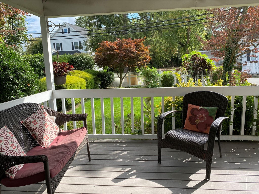 1 of 20 - 19 Mill Lane, Huntington, NY