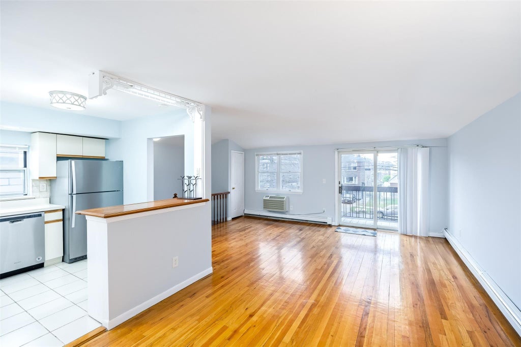 4 of 17 - 219-11 43rd Avenue # 2f, Bayside, NY