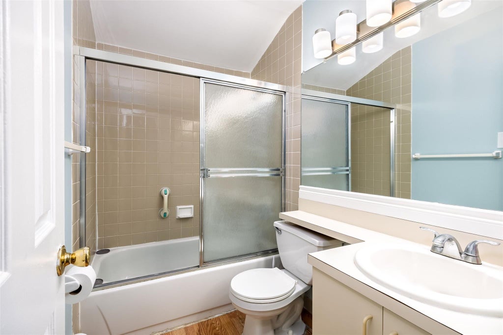 7 of 17 - 219-11 43rd Avenue # 2f, Bayside, NY