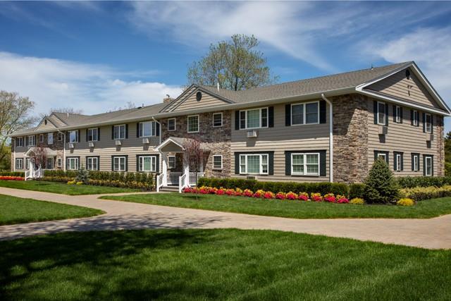 305-5 Robinson Avenue # 305-5, Patchogue