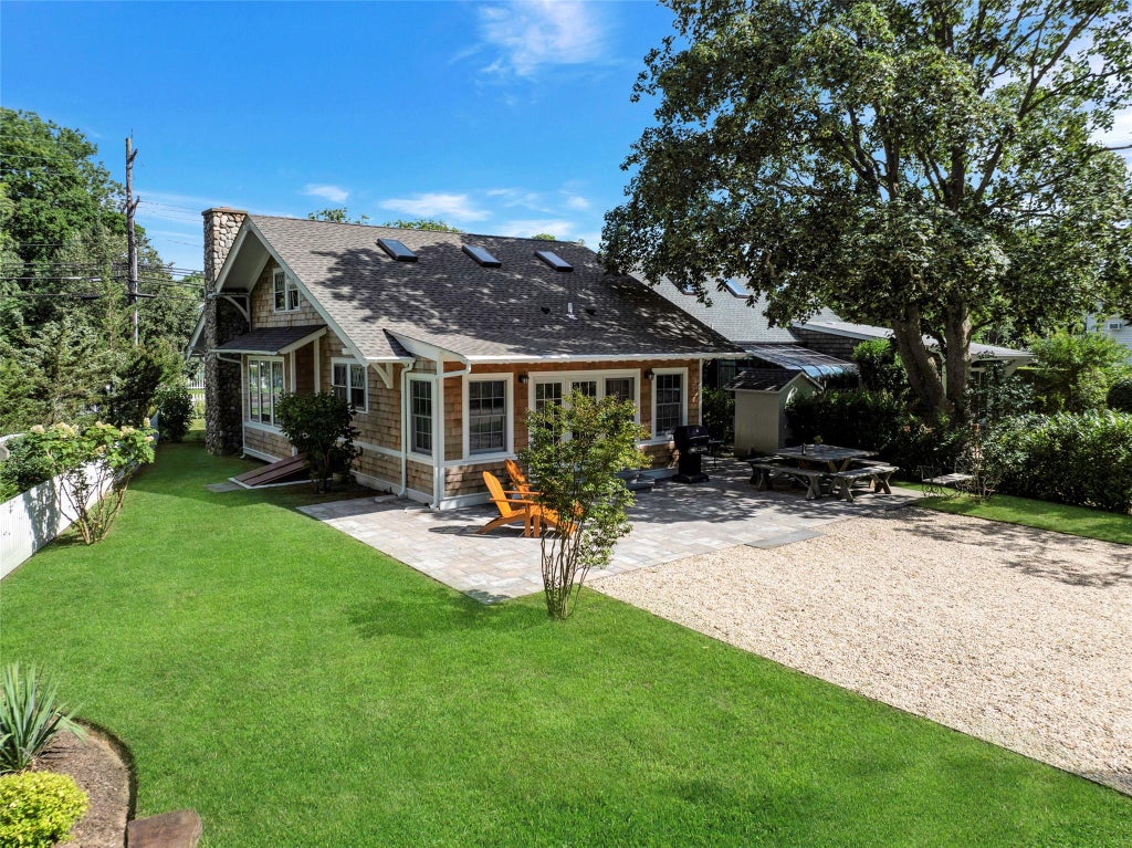 11 of 12 - 8325 Main Road, East Marion, NY