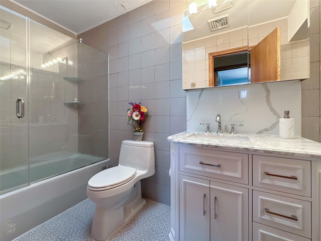 14 of 26 - 45 Budds Pond Road, Southold, NY