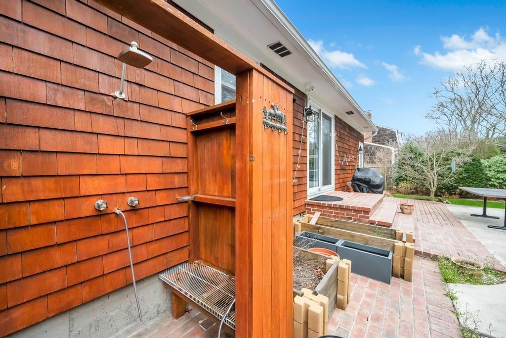 4 of 19 - 8 Lovell Road, Hampton Bays, NY