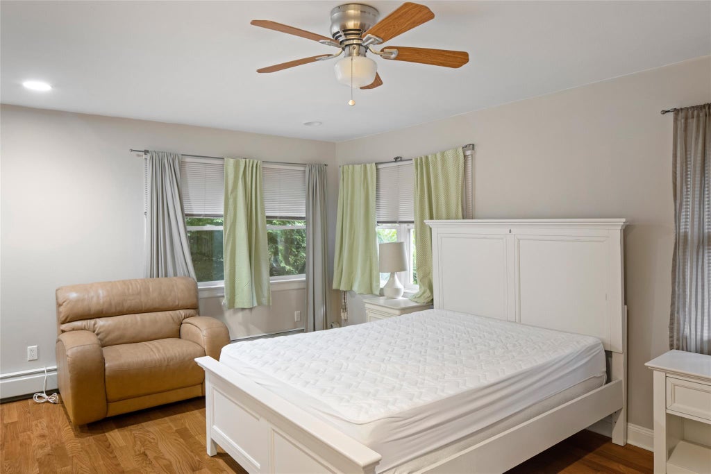 13 of 35 - 2032 Ridge Road, Muttontown, NY