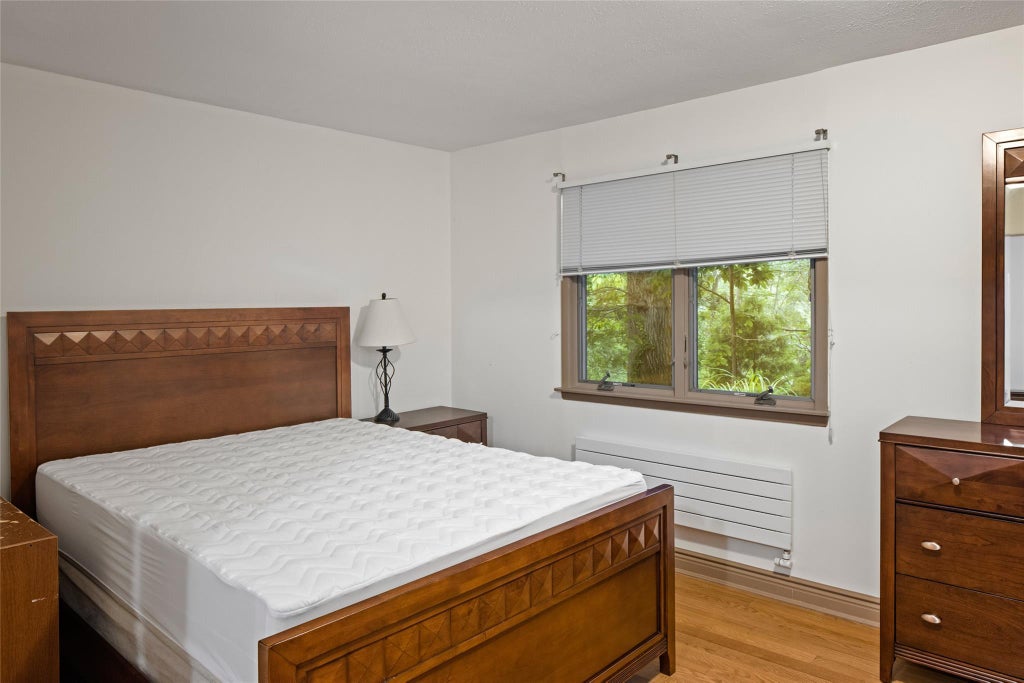 17 of 35 - 2032 Ridge Road, Muttontown, NY