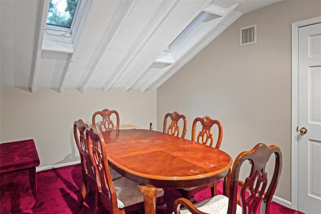 26 of 35 - 2032 Ridge Road, Muttontown, NY