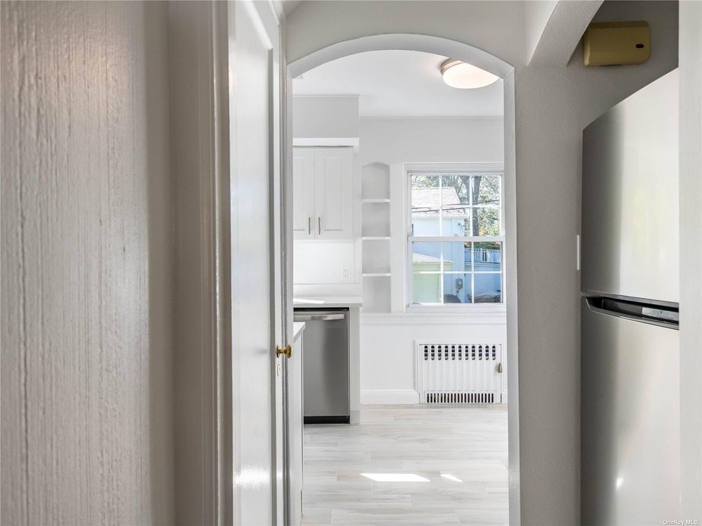 13 of 31 - 109 Chase Road, Manhasset, NY