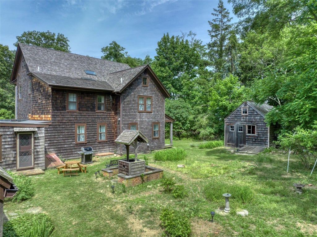 13 of 14 - 30675 Main Road, Orient, NY