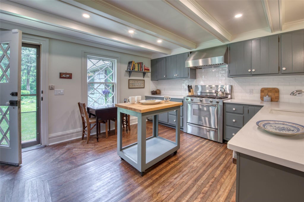 4 of 14 - 30675 Main Road, Orient, NY