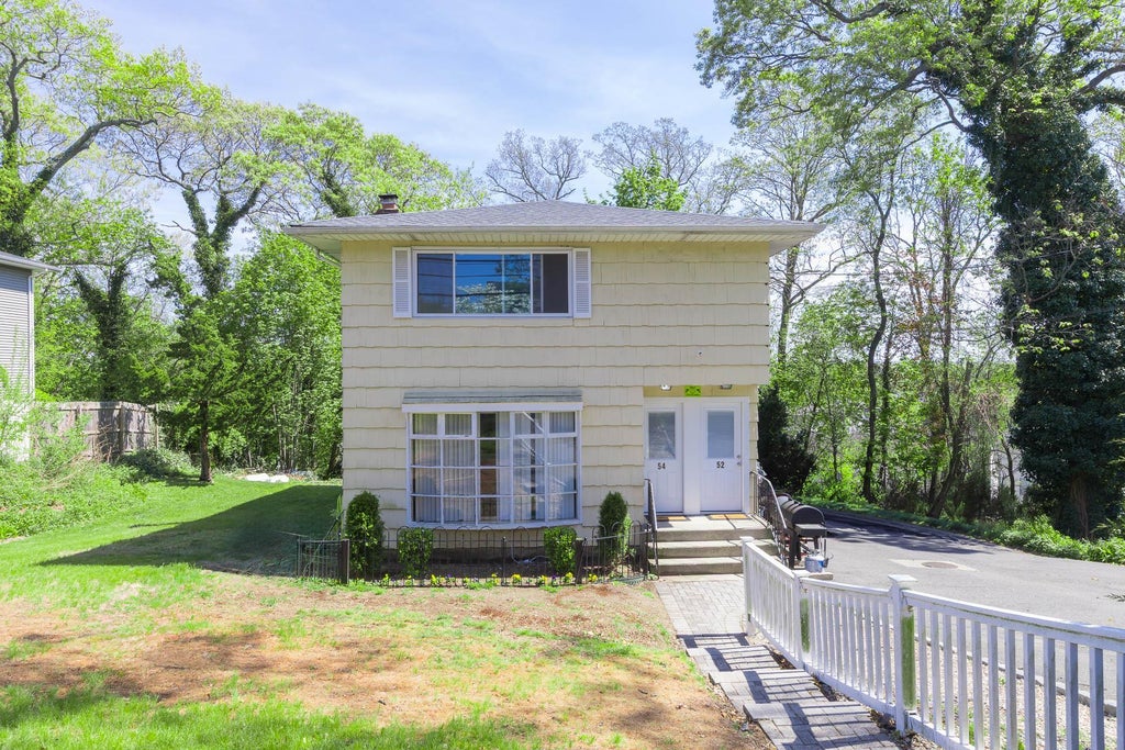 1 of 13 - 52-54 Blydenburg Avenue, Smithtown, NY