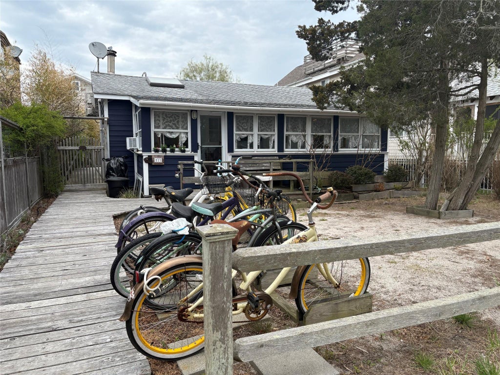 177 Wilmot, Ocean Beach