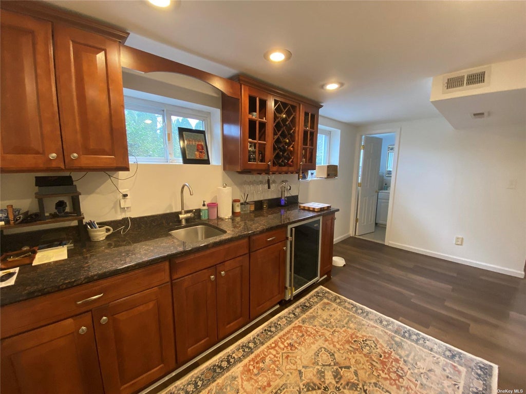 12 of 25 - 23 Duncan Lane, Huntington, NY