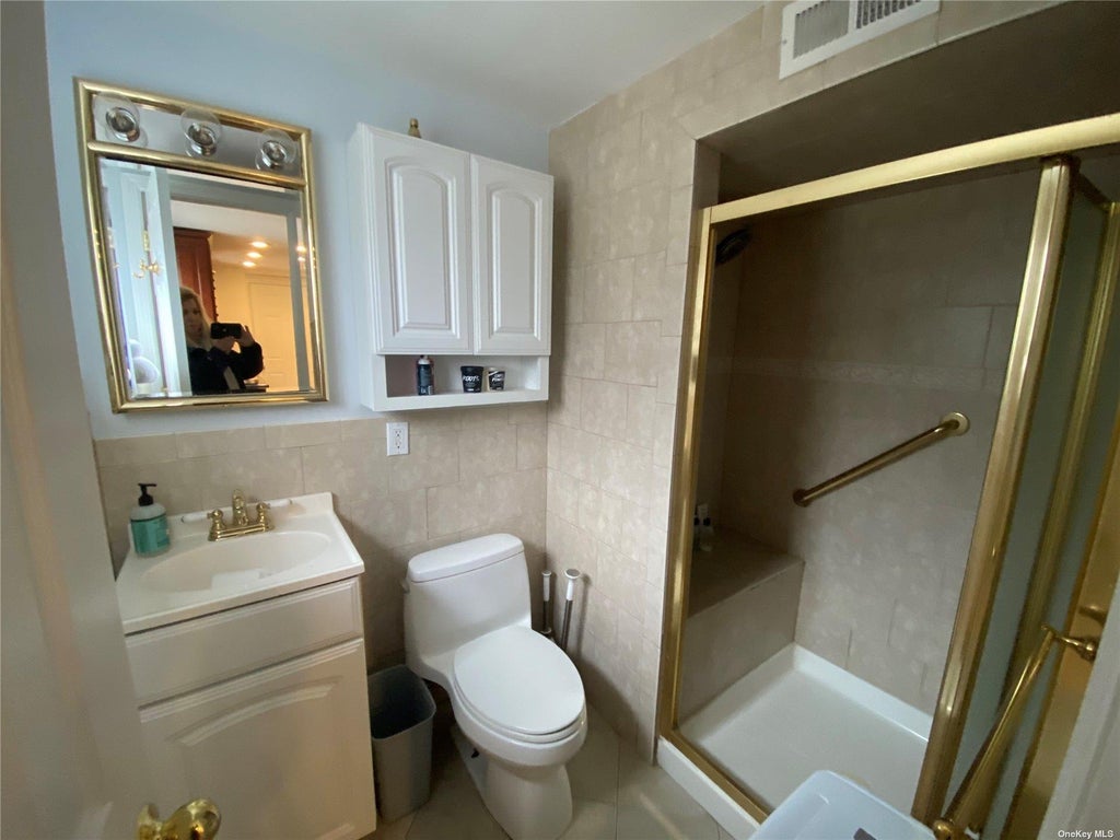 17 of 25 - 23 Duncan Lane, Huntington, NY