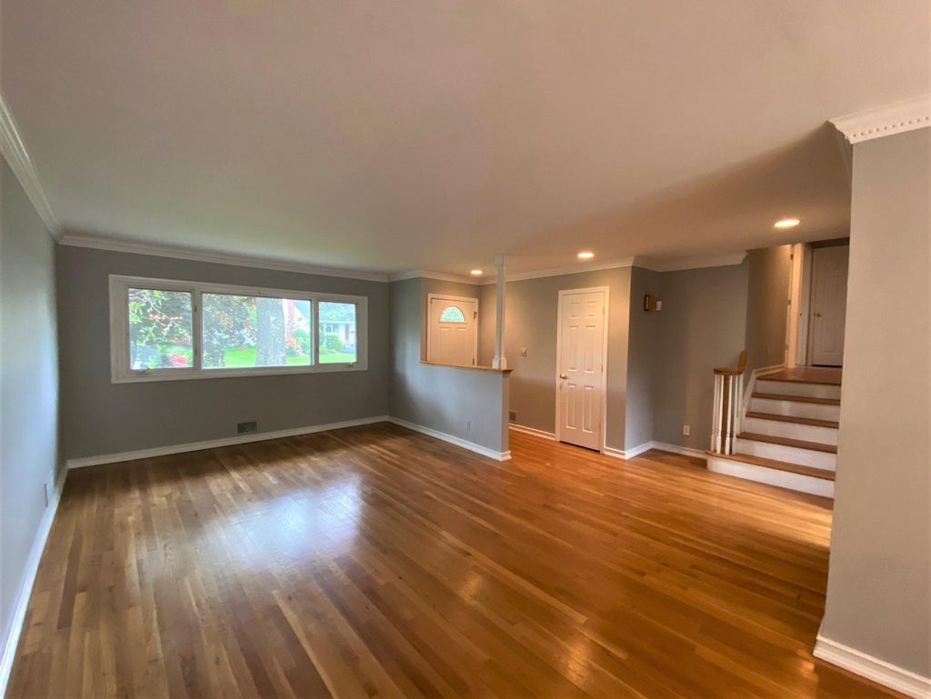3 of 25 - 23 Duncan Lane, Huntington, NY