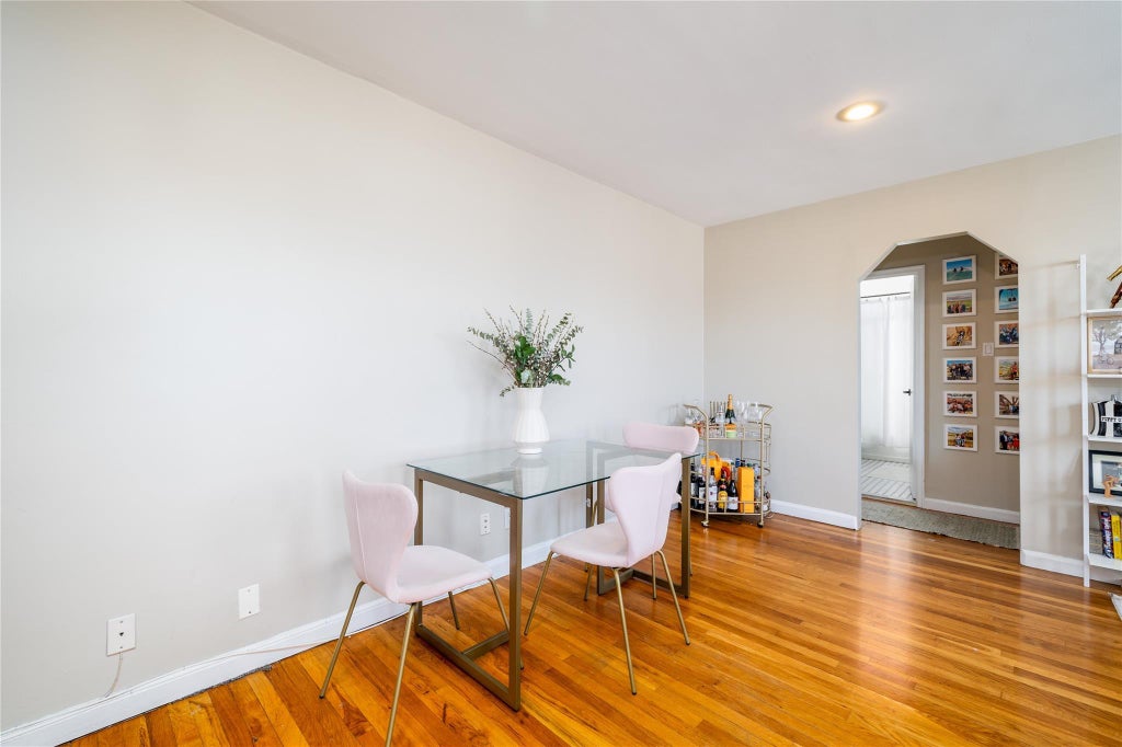 6 of 14 - 1 Jefferson Avenue # K11, Rockville Centre, NY