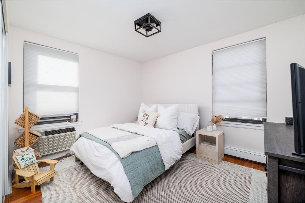 8 of 14 - 1 Jefferson Avenue # K11, Rockville Centre, NY