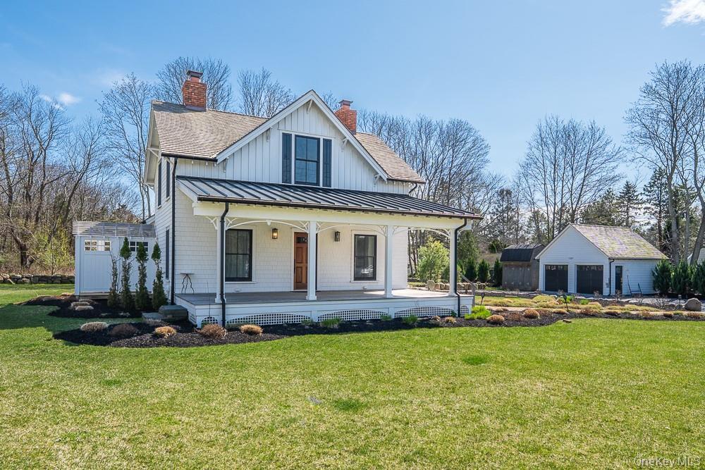 19000 Main Road, Mattituck