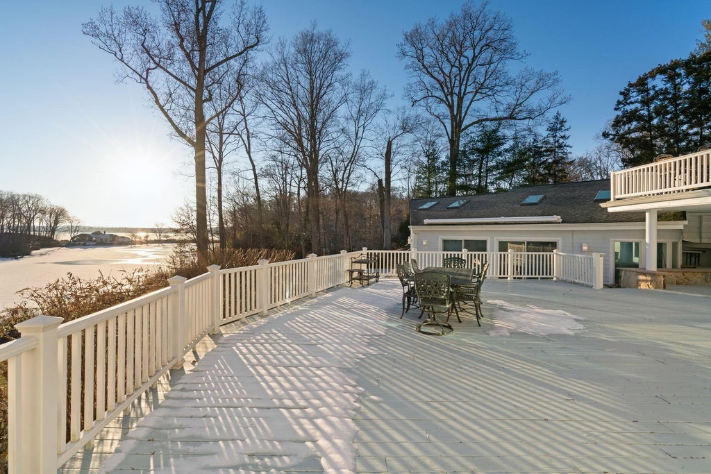 39 of 50 - 19 Mallard Drive, Lloyd Neck, NY